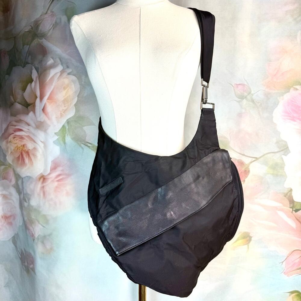 Vintage Y2K DKNY Black Nylon & Leather Multi Pouch Crossbody Sling Bag